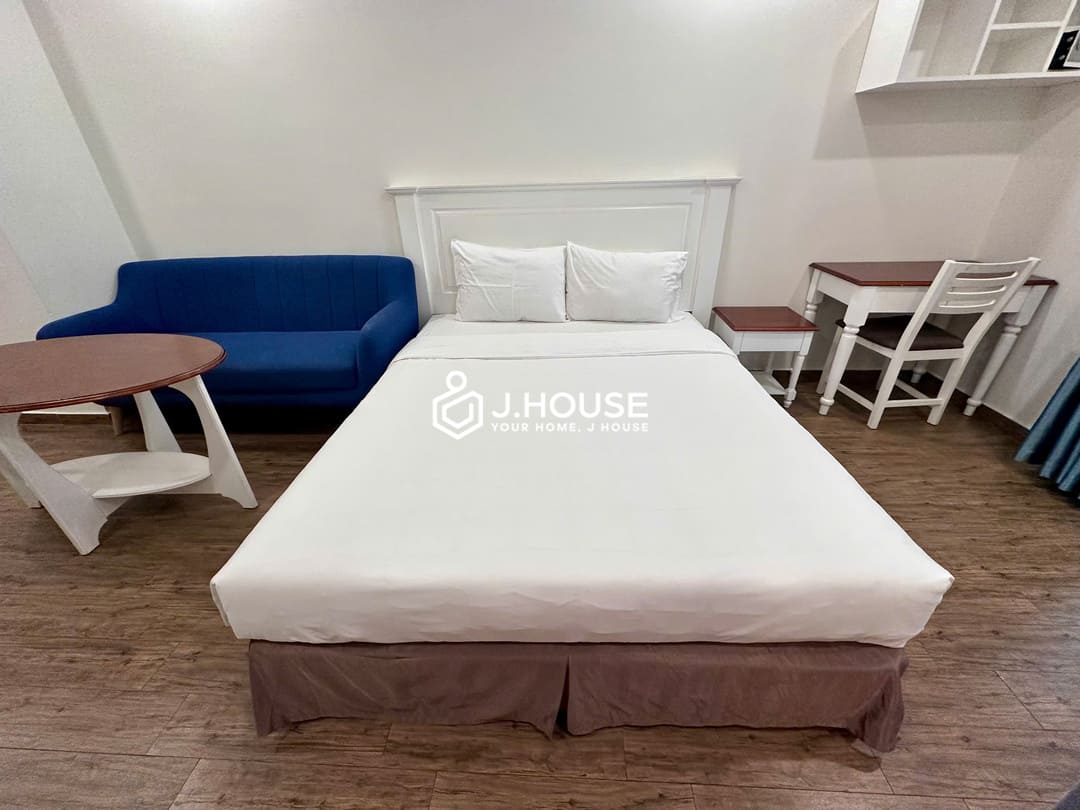 Modern studio Apartment with pool and gym at Genuss Apartment, Thao Dien