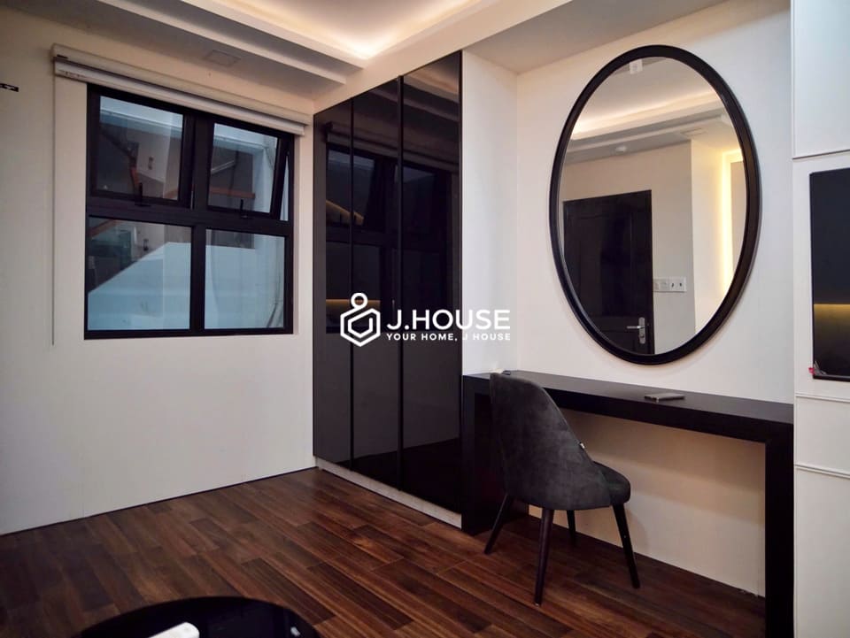 Studio apartment for rent at Lux Apartment, Tan Binh District