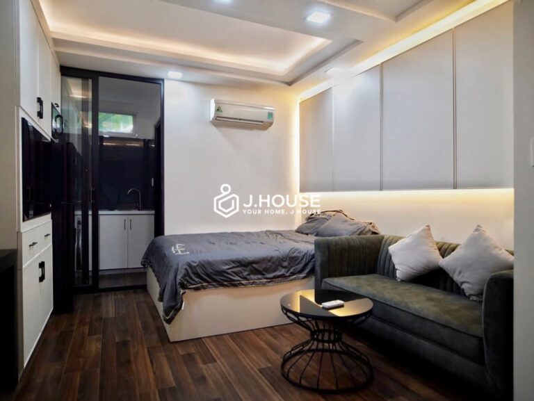 Studio apartment for rent at Lux Apartment, Tan Binh District