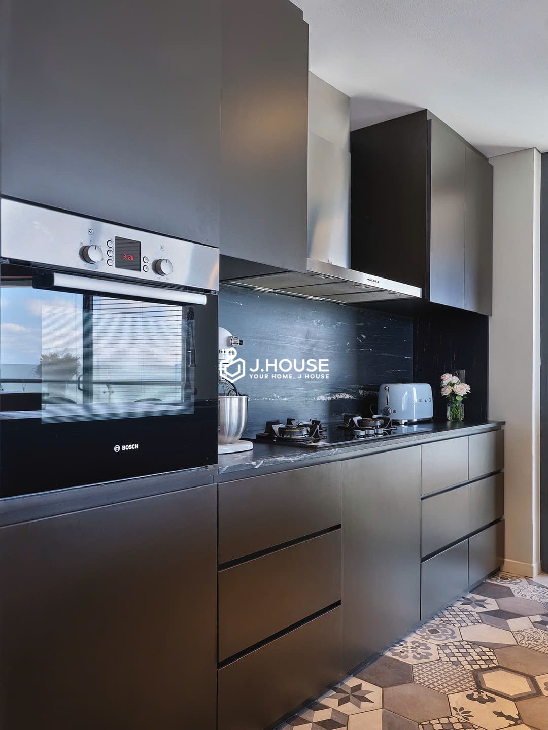 Modern 3br apartment for rent at City Garden Binh Thanh