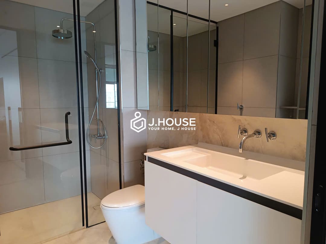 Modern and luxury 1br apartment for rent at City Garden Binh Thanh