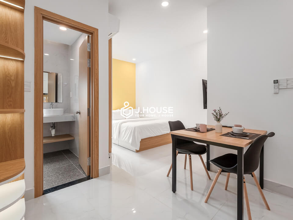 Modern fully furnished studio apartment for rent in Thao Dien, District 2