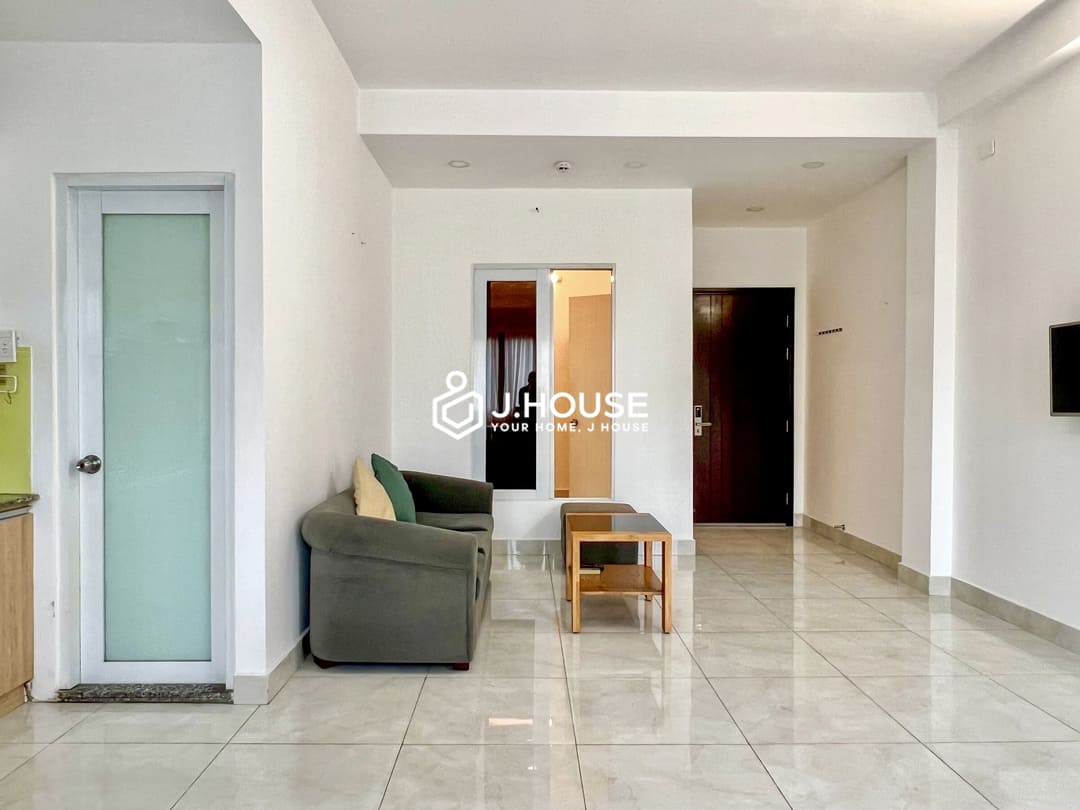 Rent 1 bedroom apartment next to the canal in Binh Thanh District