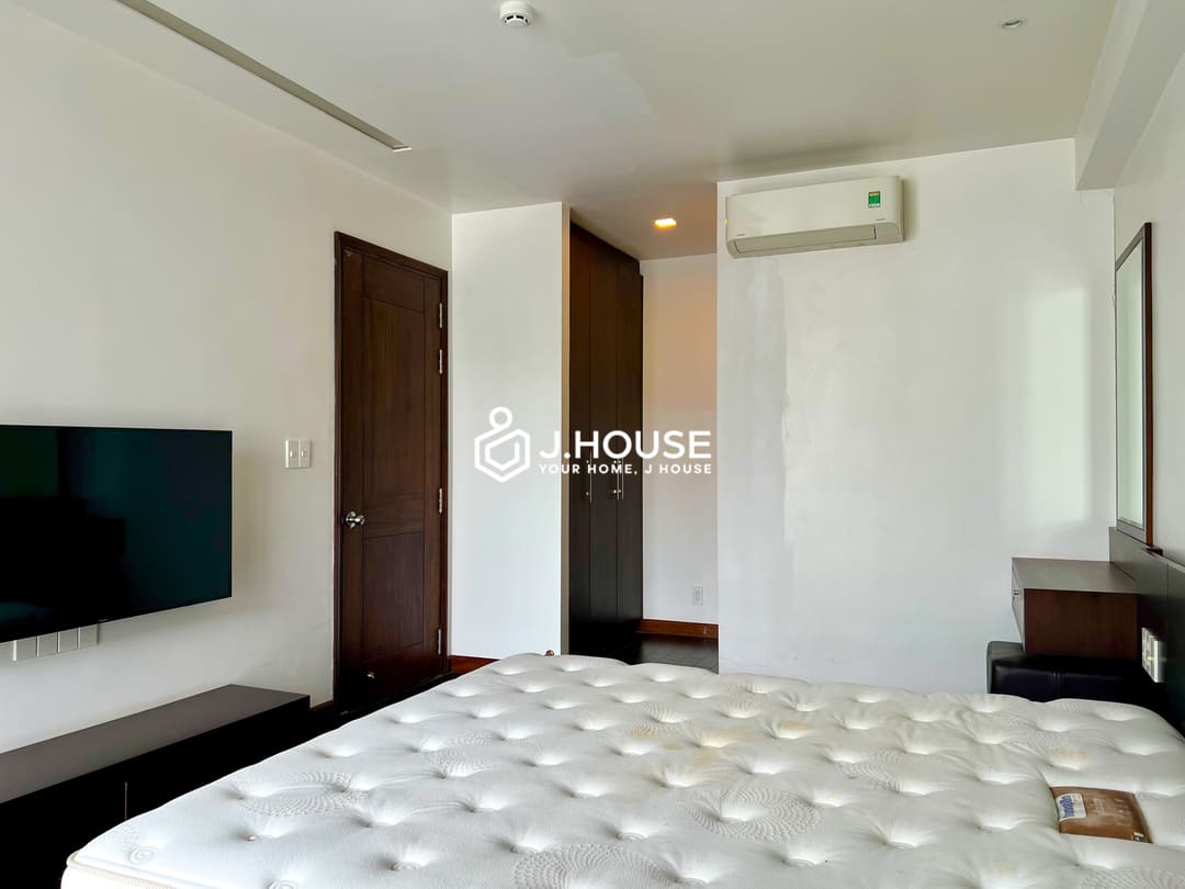 Spacious 2-bedroom apartment with swimming pool in District 3, HCMC