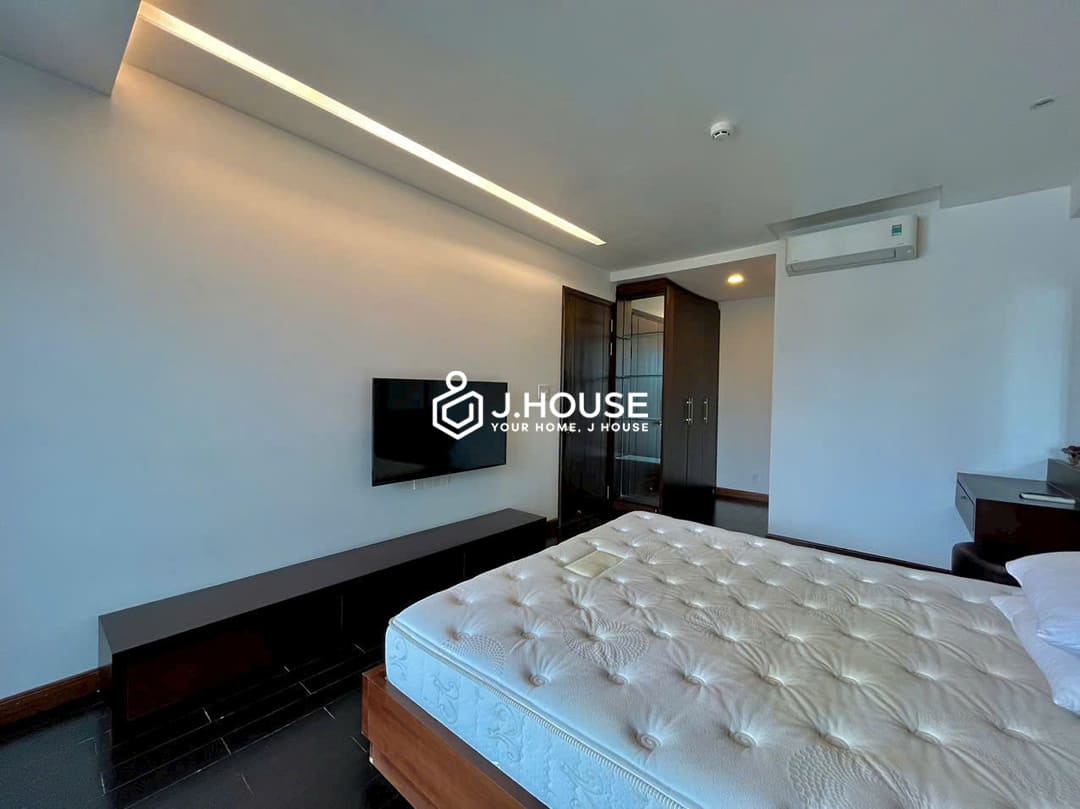 Spacious 2-bedroom apartment with swimming pool in District 3, HCMC