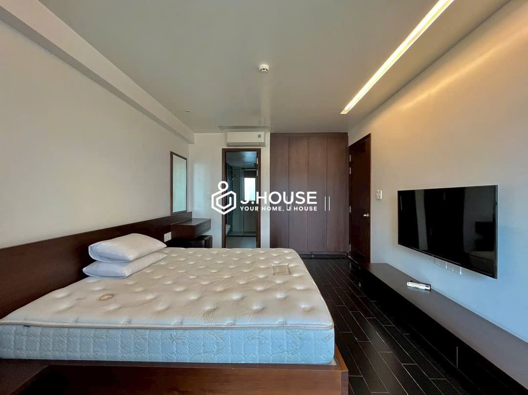 Spacious 2-bedroom apartment with swimming pool in District 3, HCMC
