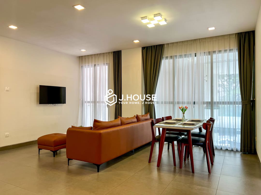 Spacious 2 br apartment for rent at Glenwood Suites, Thao Dien, District 2, HCMC