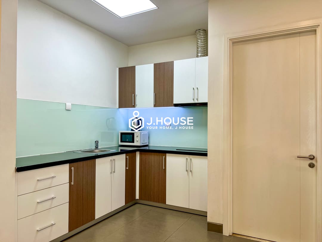 Spacious 2 br apartment for rent at Glenwood Suites, Thao Dien, District 2, HCMC