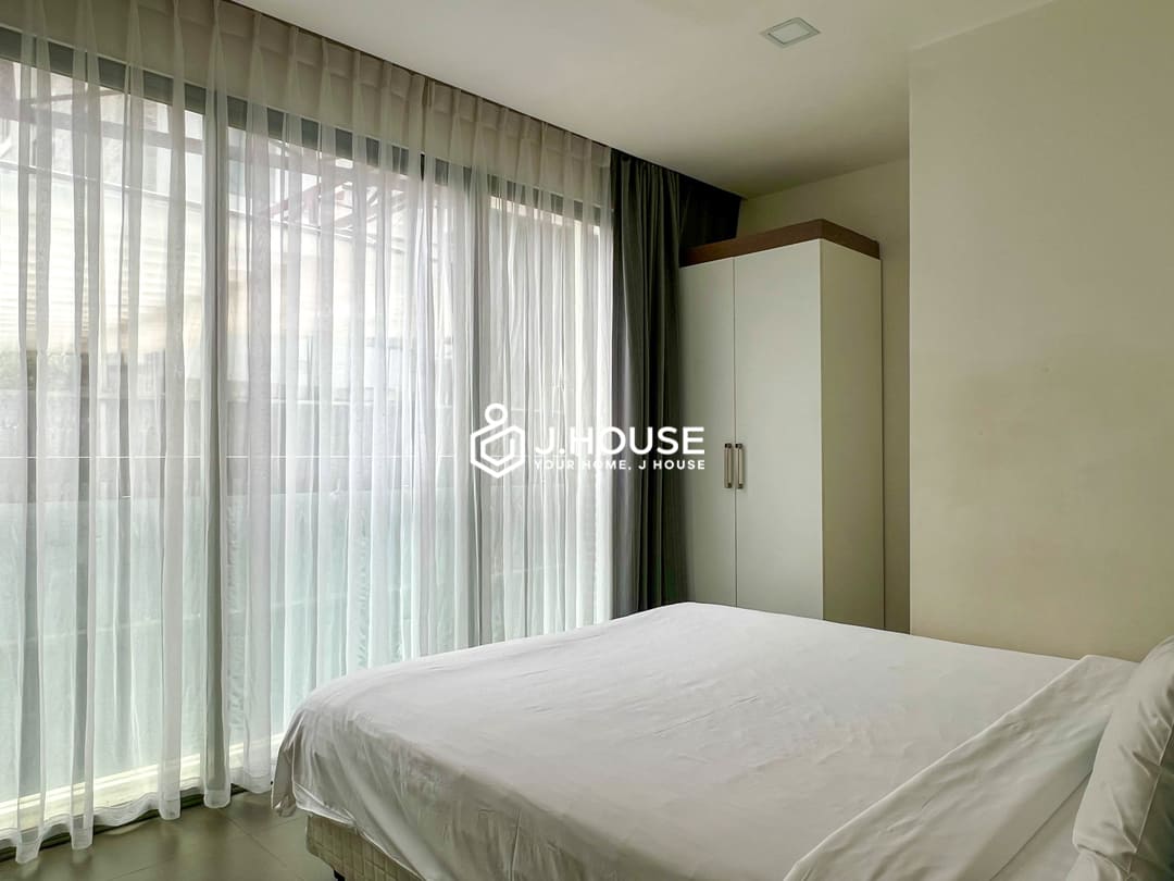 Spacious 2 br apartment for rent at Glenwood Suites, Thao Dien, District 2, HCMC