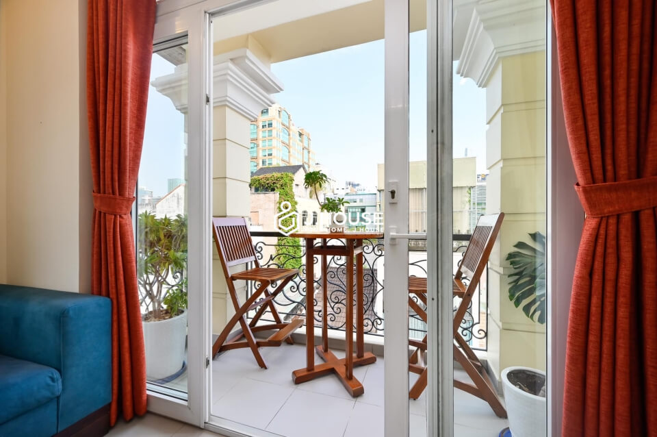 1br apartment for rent near Independence Palace and Notre Dame Cathedral in District 1, HCMC-1