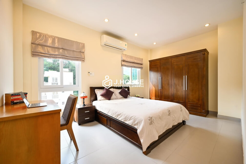 1br apartment for rent near Independence Palace and Notre Dame Cathedral in District 1, HCMC-6