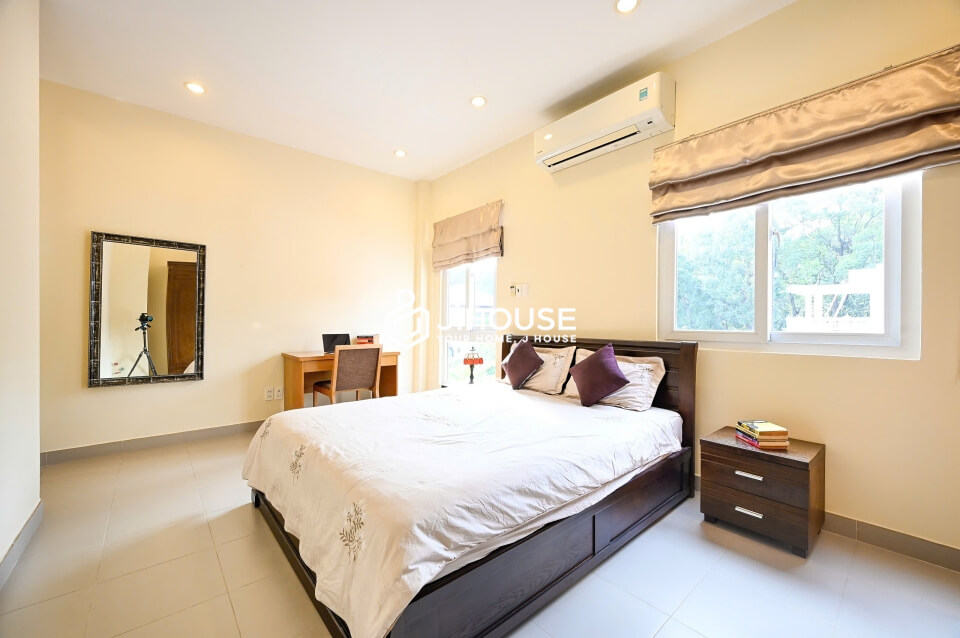 1br apartment for rent near Independence Palace and Notre Dame Cathedral in District 1, HCMC-7