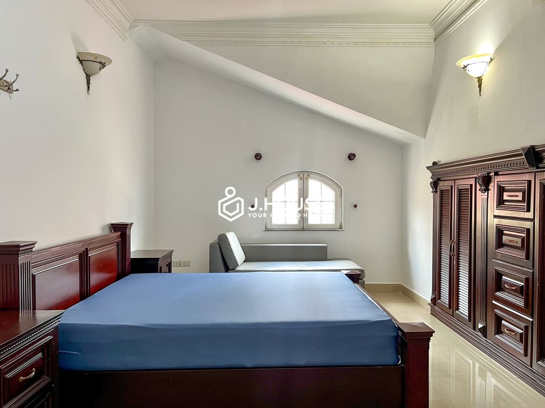 2br Saigon Sen apartment with gym & rooftop pool at Thao Dien, HCMC