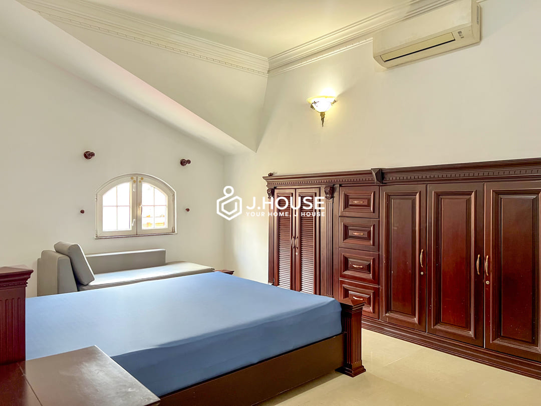 2br Saigon Sen apartment with gym & rooftop pool at Thao Dien, HCMC