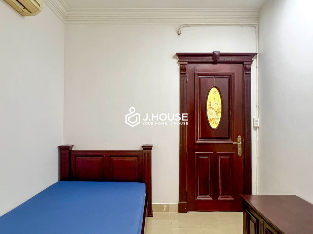 2br Saigon Sen apartment with gym & rooftop pool at Thao Dien, HCMC