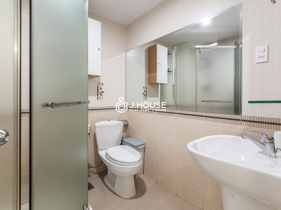 Apartment for rent near Independence Palace and Notre Dame Cathedral in District 1, HCMC-6