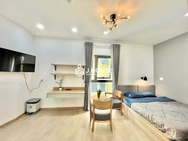 Bright Studio Apartment for Rent at Aura Living, District 3 2 Bright apartment for rent in HCMC- Aura Living, District 3, HCMC-0