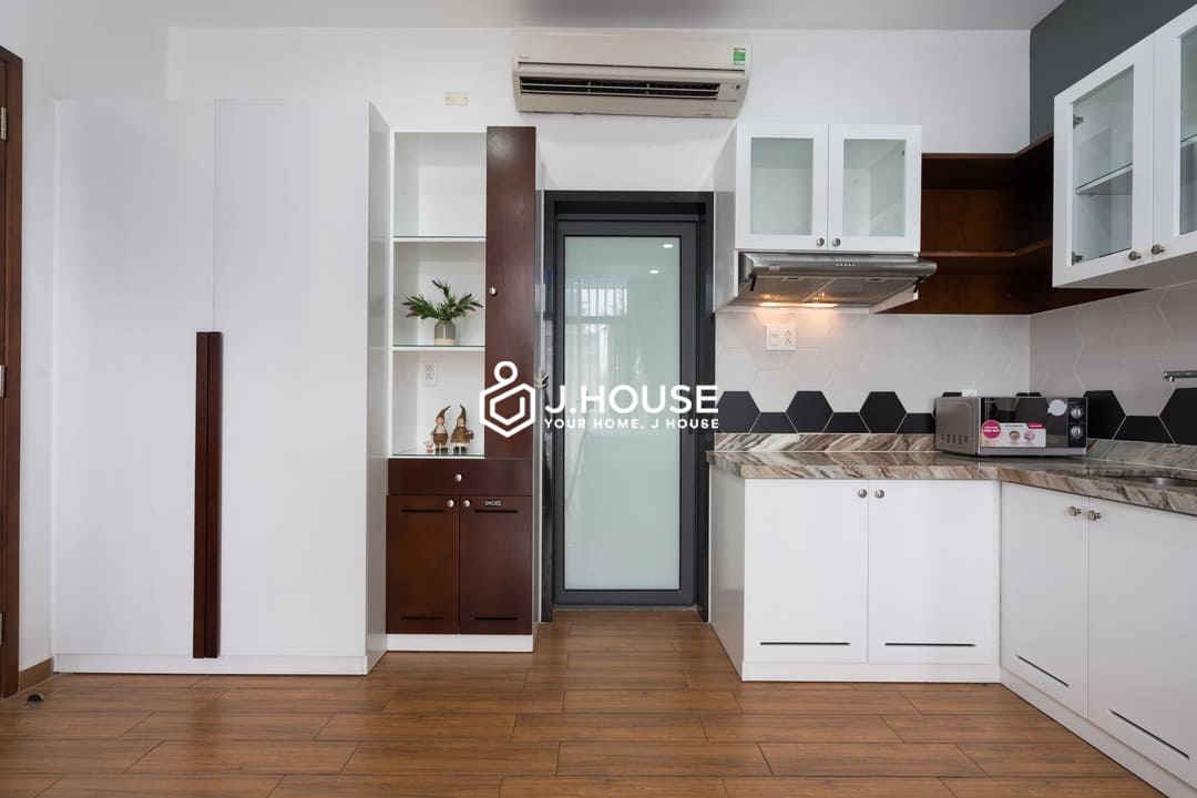 Bright apartment with pool and gym at The Garden Building, District 3, HCM