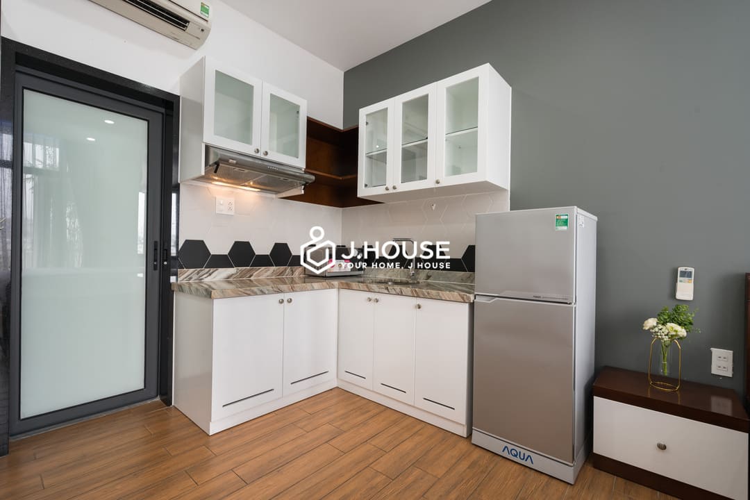 Bright apartment with pool and gym at The Garden Building, District 3, HCM