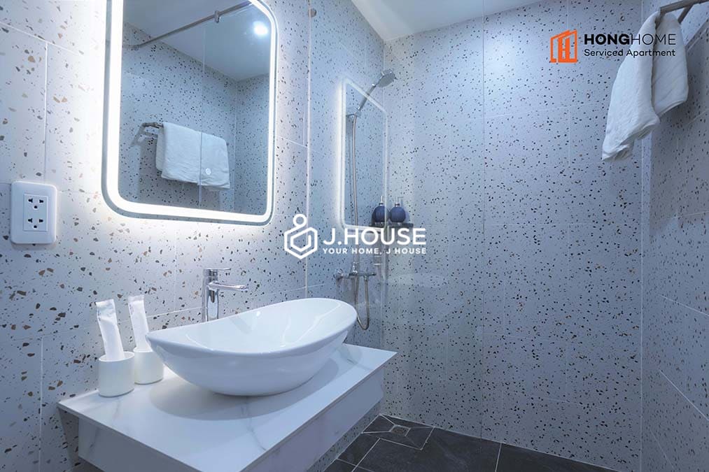 Bright studio apartment at Nami Airport Building, Tan Binh District-4