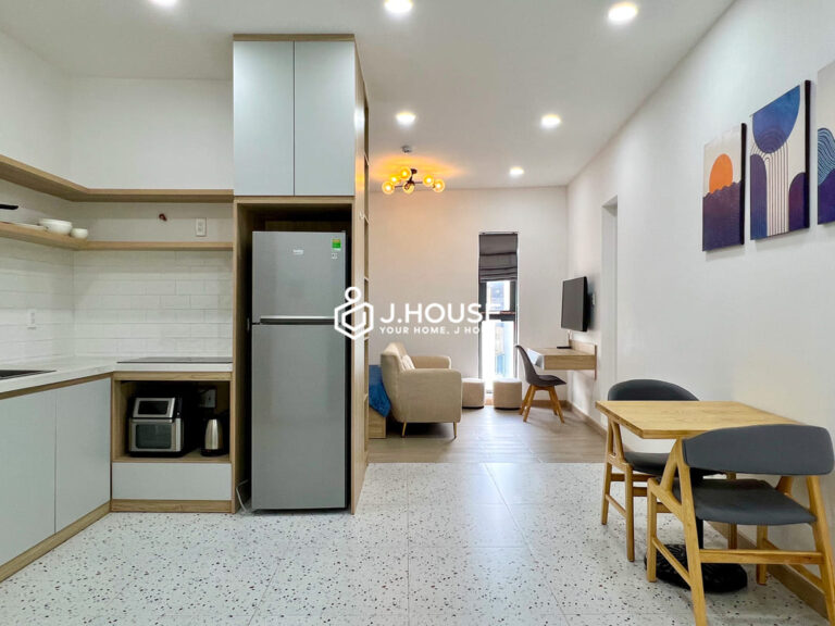 Spacious Studio Apartment for Rent in Aura Living, District 3 4 Fully furnished studio apartment for rent at VTS Residence, District 3, HCM