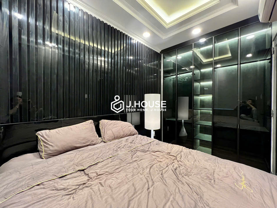 Luxury 2br apartment at Lux Residence, Tan Binh District-4