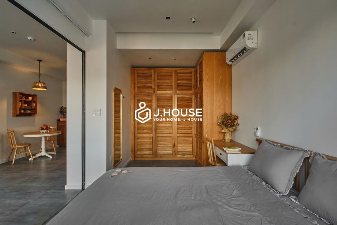 Modern 1br apartment for rent at H-House, Phu Nhuan District, HCMC