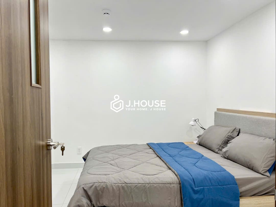 Modern 2br apartment for rent at VTS Residence, District 3, HCM-8
