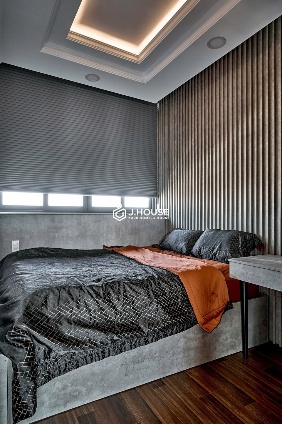 Modern Rooftop 2br apartment at Lux Residence, Tan Binh District-5