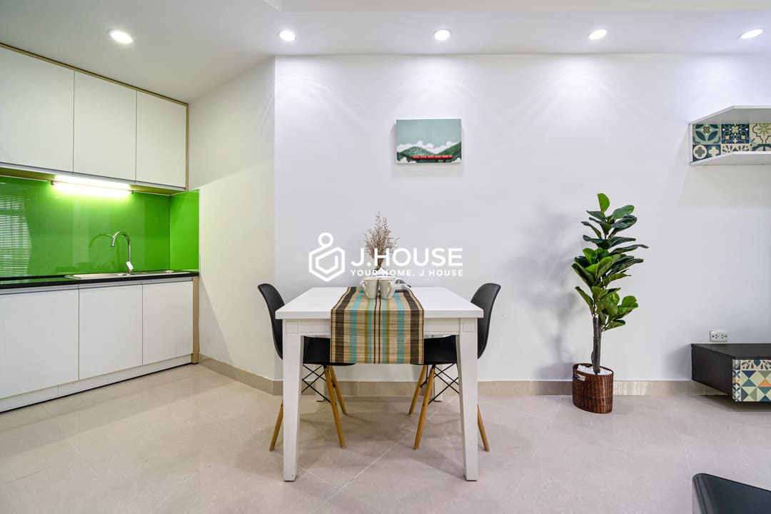 Modern and spacious studio apartment at International Plaza, District 1, HCMC