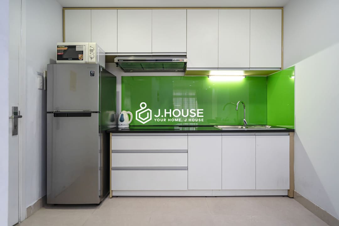 Modern and spacious studio apartment at International Plaza, District 1, HCMC