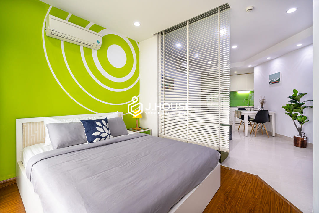 Modern and spacious studio apartment at International Plaza, District 1, HCMC