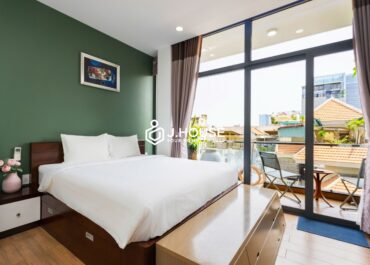 Modern apartment for rent with balcony at The Garden Building, District 3, HCM