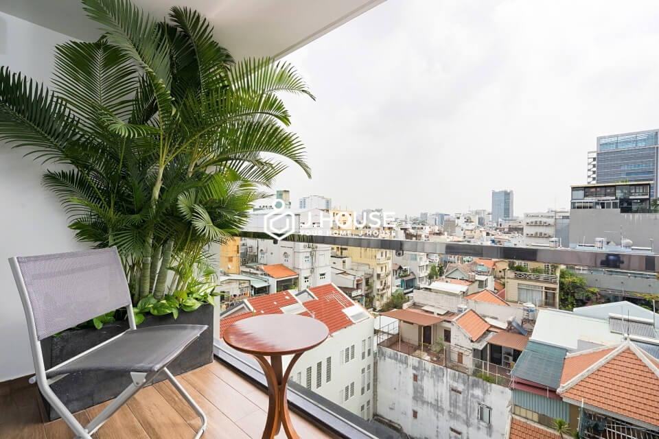 Studio apartment for rent with balcony at The Garden Building, District 3, HCM