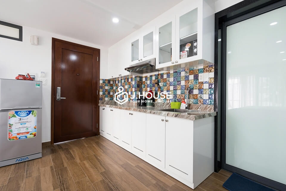 Studio apartment for rent with balcony at The Garden Building, District 3, HCM