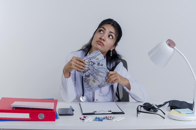 Understanding-Taxes-&-Fees-When-Renting-in-Vietnam-as-a-Foreigner-2