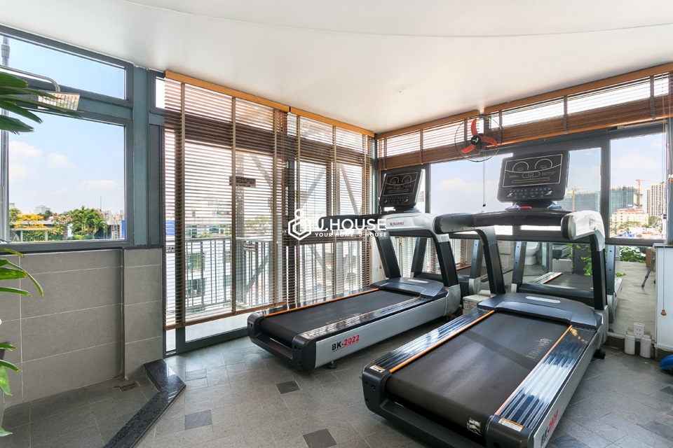 Studio apartment for rent with balcony at The Garden Building, District 3, HCM