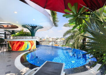 Studio apartment for rent with balcony at The Garden Building, District 3, HCM