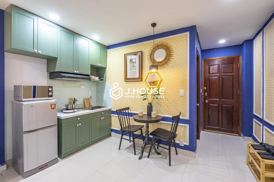 Adora studio apartment for rent on Ton That Tung Street, District 1, HCMC-3