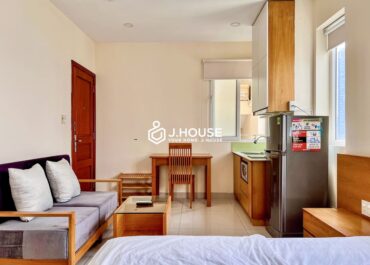 Cozy and fully furnished apartment for rent on Pham Viet Chanh Street, Binh Thanh District