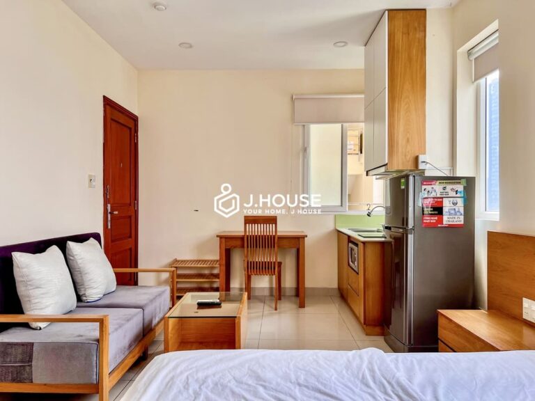 Top-floor Studio Apartment for Rent at Rex Apartment, Binh Thanh 2 Cozy and fully furnished apartment for rent on Pham Viet Chanh Street, Binh Thanh District