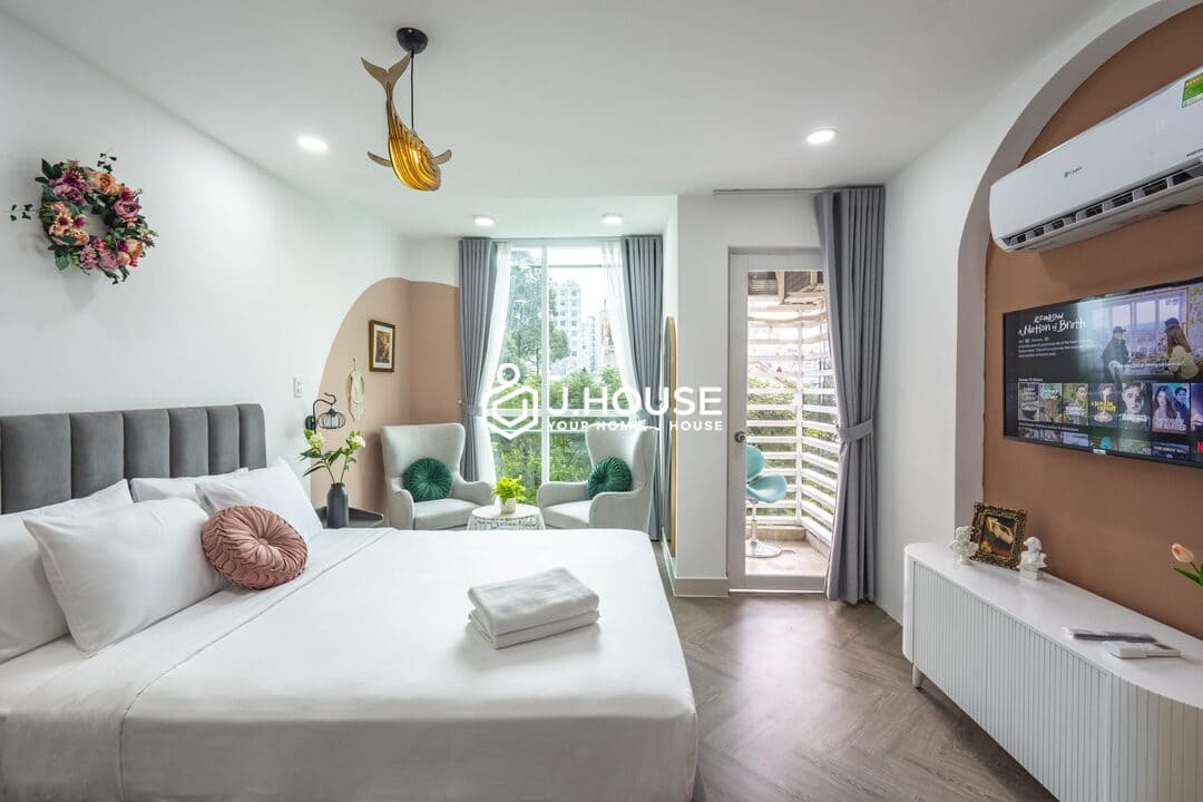 Derry studio apartment nex to central park in Disrict 1, HCMC-1