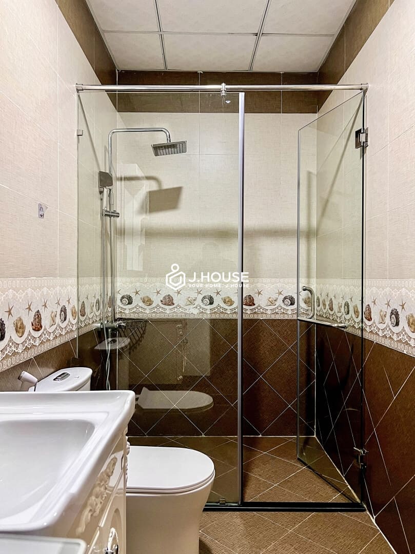 For rent 2 bedroom apartment with pool and gym in Thao Dien, District 2