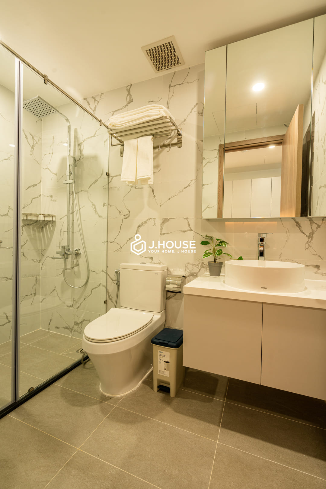 Modern 2 bedroom serviced apartment at SQ Thao Dien, District 2, HCMC-16