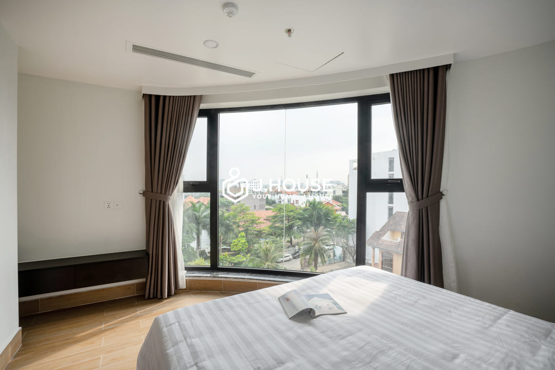 Modern 3-bedroom serviced apartment at SQ Thao Dien, District 2, HCMC-5
