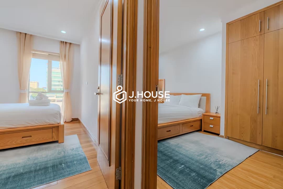 Modern 3 br apartment for rent at Saigon Pavillon, District 3, HCMC