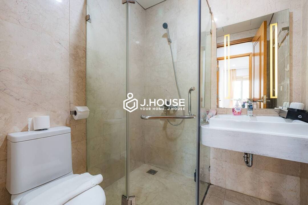 Modern 3 br apartment for rent at Saigon Pavillon, District 3, HCMC