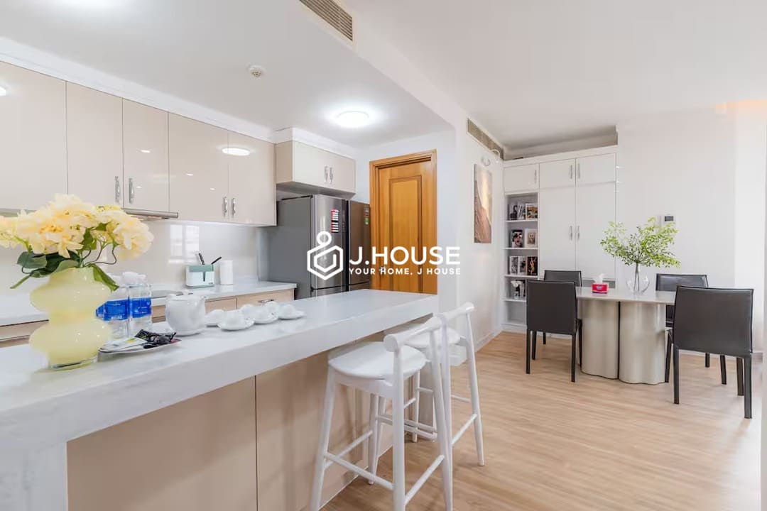 Modern 3 br apartment for rent at Saigon Pavillon, District 3, HCMC