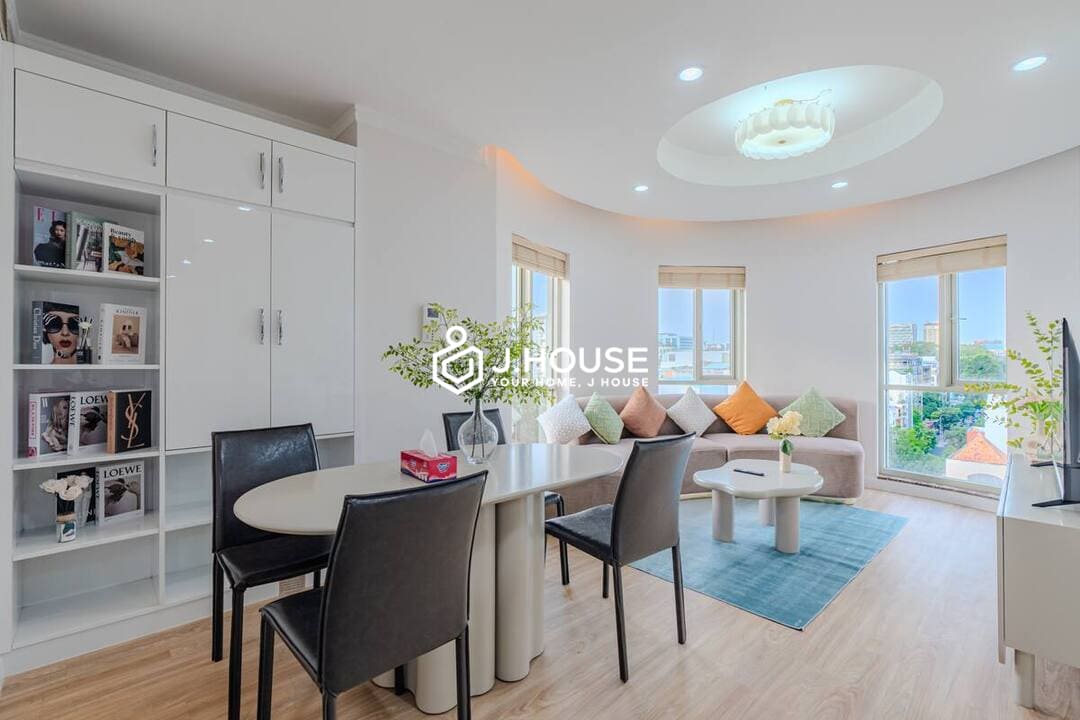 Modern 3 br apartment for rent at Saigon Pavillon, District 3, HCMC