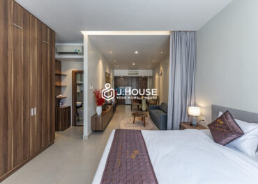 Modern & Spacious studio apartment for rent near the airport, Tan Binh District-7